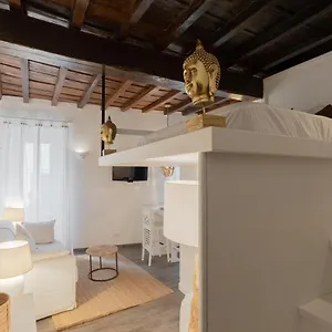 https://navona-home-luxury-5-people.it-romehotels.com